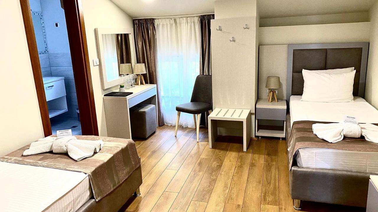 Hotel Olimpija plus Herceg Novi Extérieur photo
